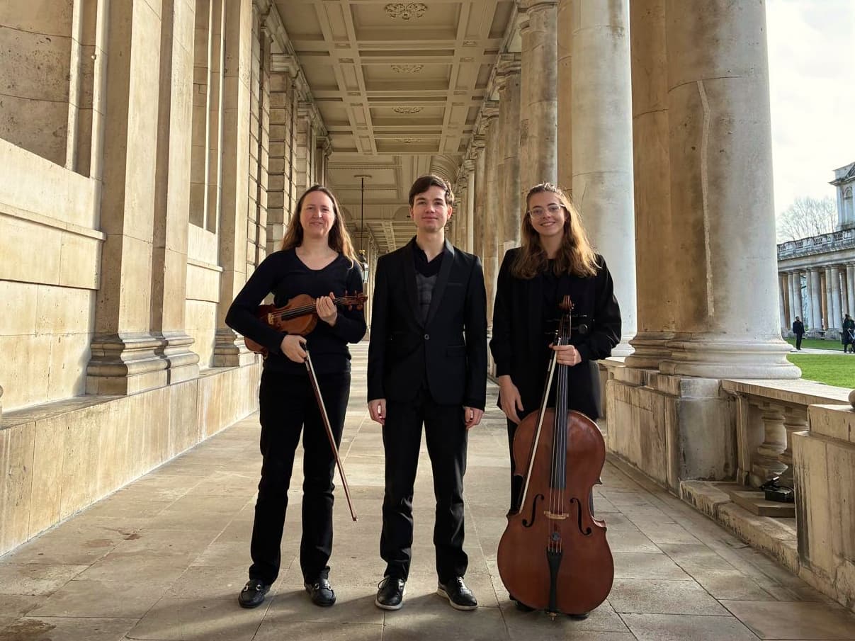 Sophie performing with her trio at the Old Royal Naval College Chapel
